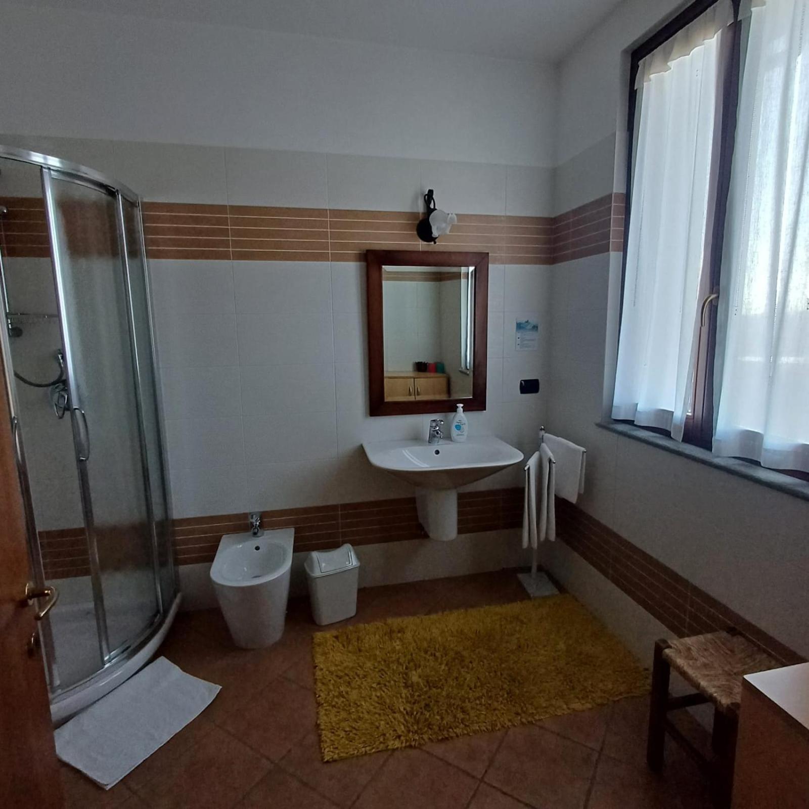 Agriturismo Le Viole Бароло Екстер'єр фото
